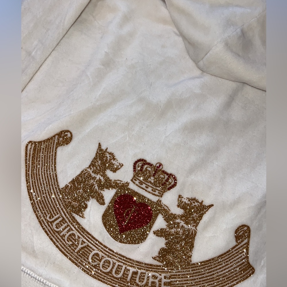 vintage cream colour juicy couture sweater